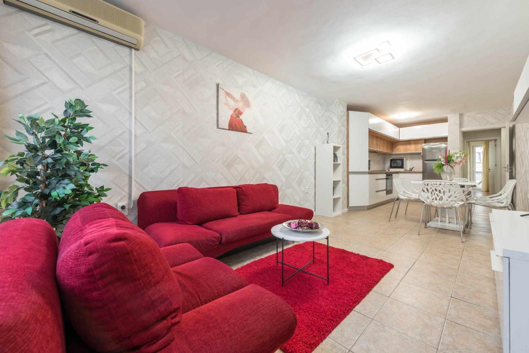 Red Velvet Apartment Varna Exteriör bild